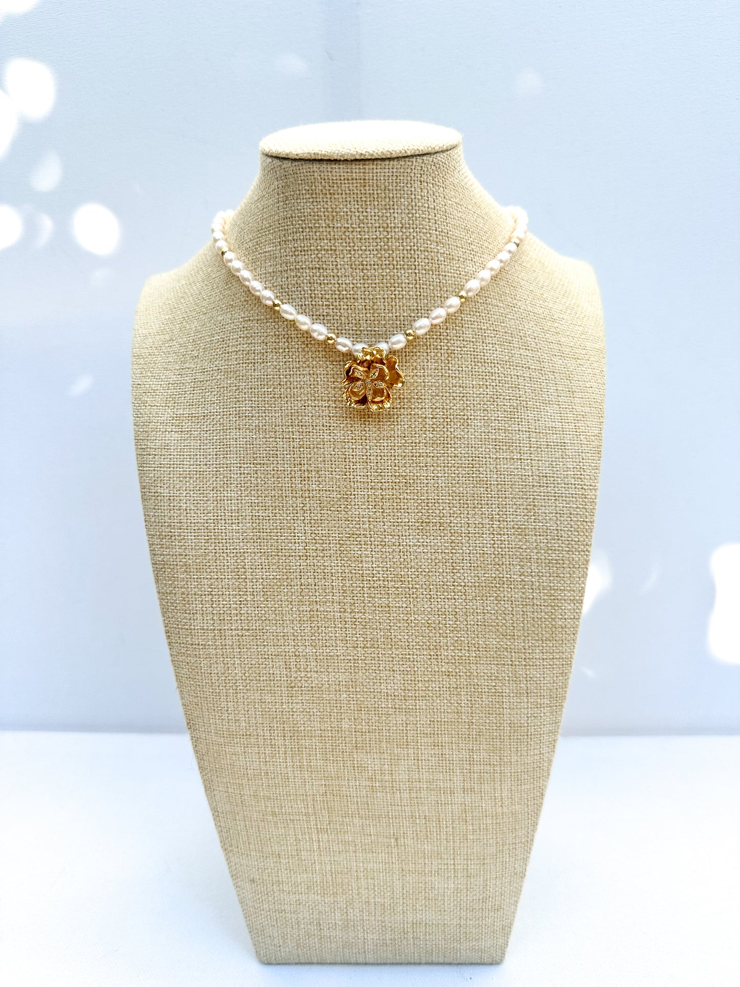 ROSALIA PEARL NECKLACE GOLD (own design)