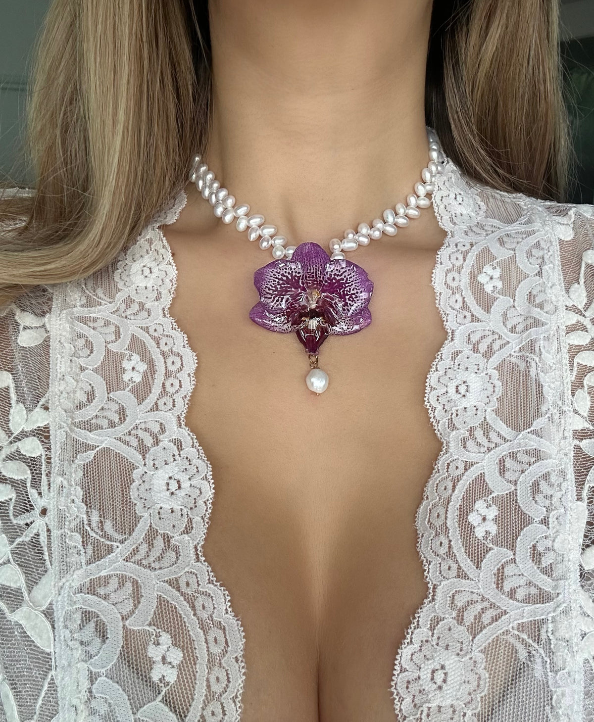NUALA ORCHID NECKLACE - FRESH WATER PEARLS