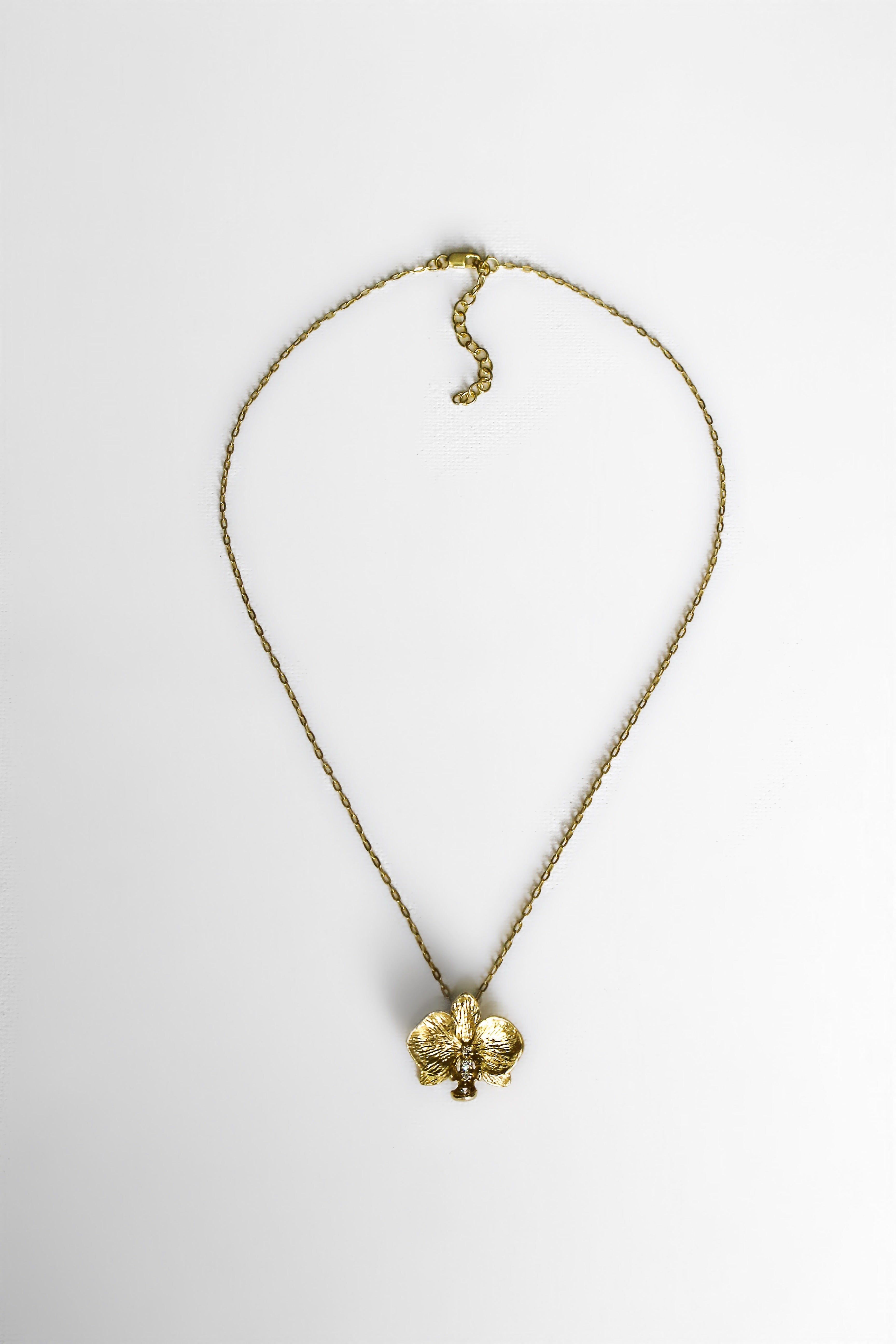 ORCHID BLOOM NECKLACE - 18k GOLD VERMEIL