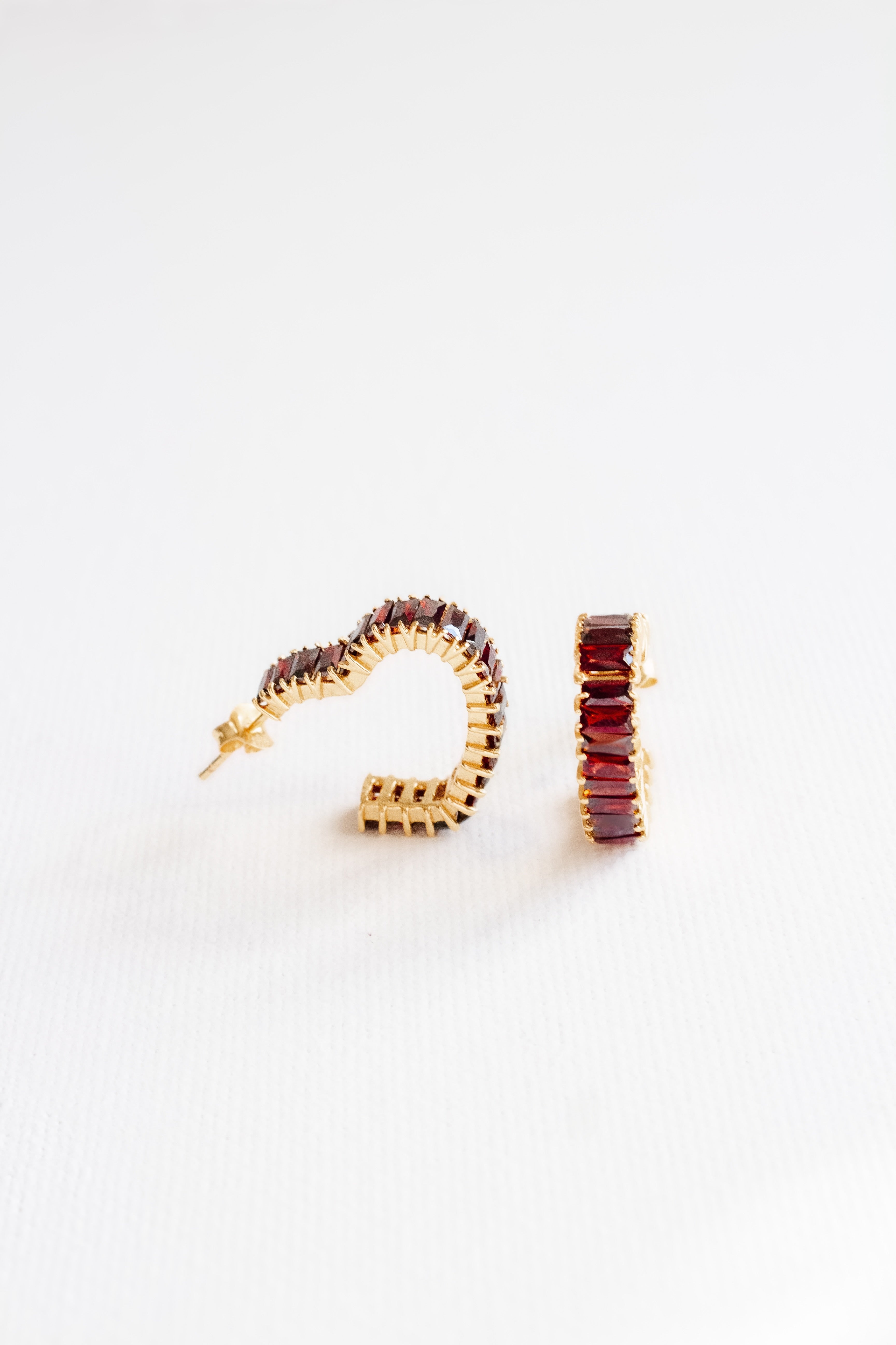 MONIQUE EARRINGS RED - 18k GOLD VERMEIL