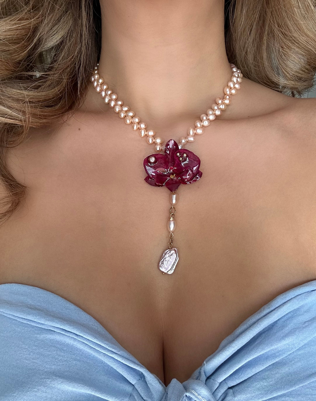 SOFIA ORCHID NECKLACE - FRESH WATER PEARLS