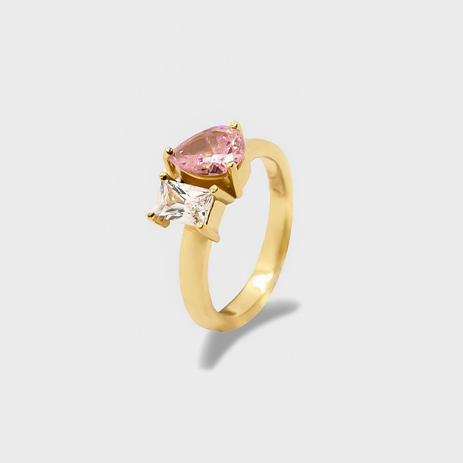 BLUSH ROYAL RING - 18k GOLD VERMEIL